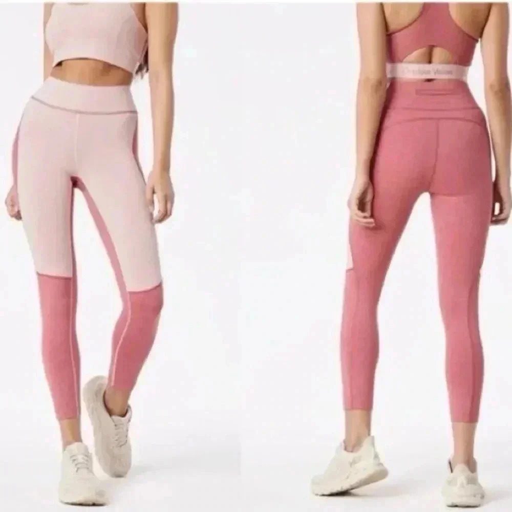 Outdoor Voices Core 3/4 Leggings Size Small Thistle Desert Rose Pink
